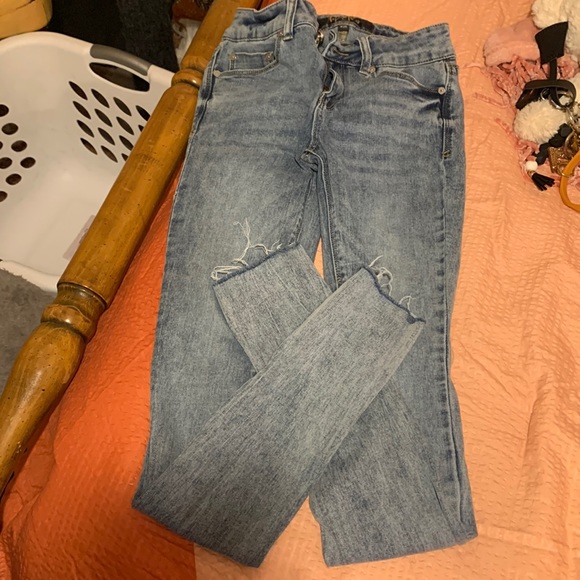 Light wash skinny jeans - Picture 1 of 2